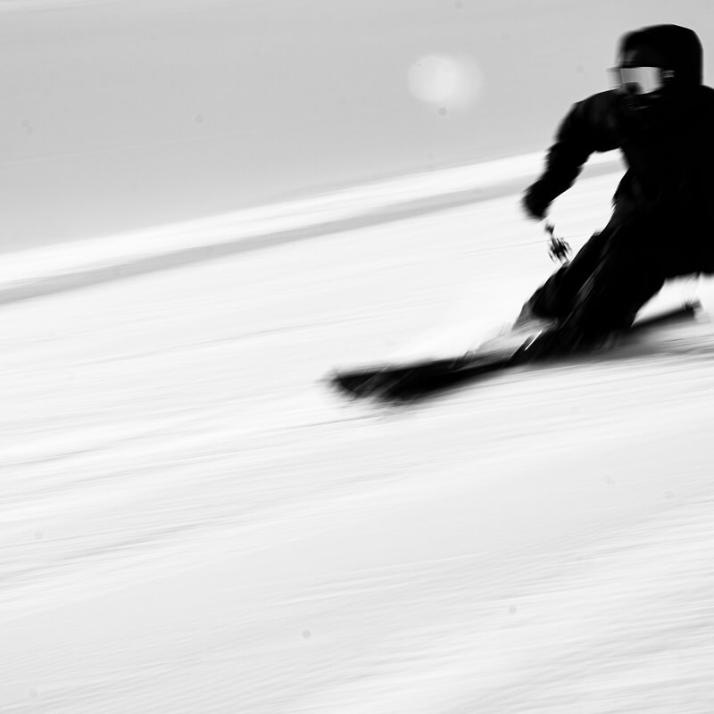 Simply. skis Carver. carving by Sampo Vallotton